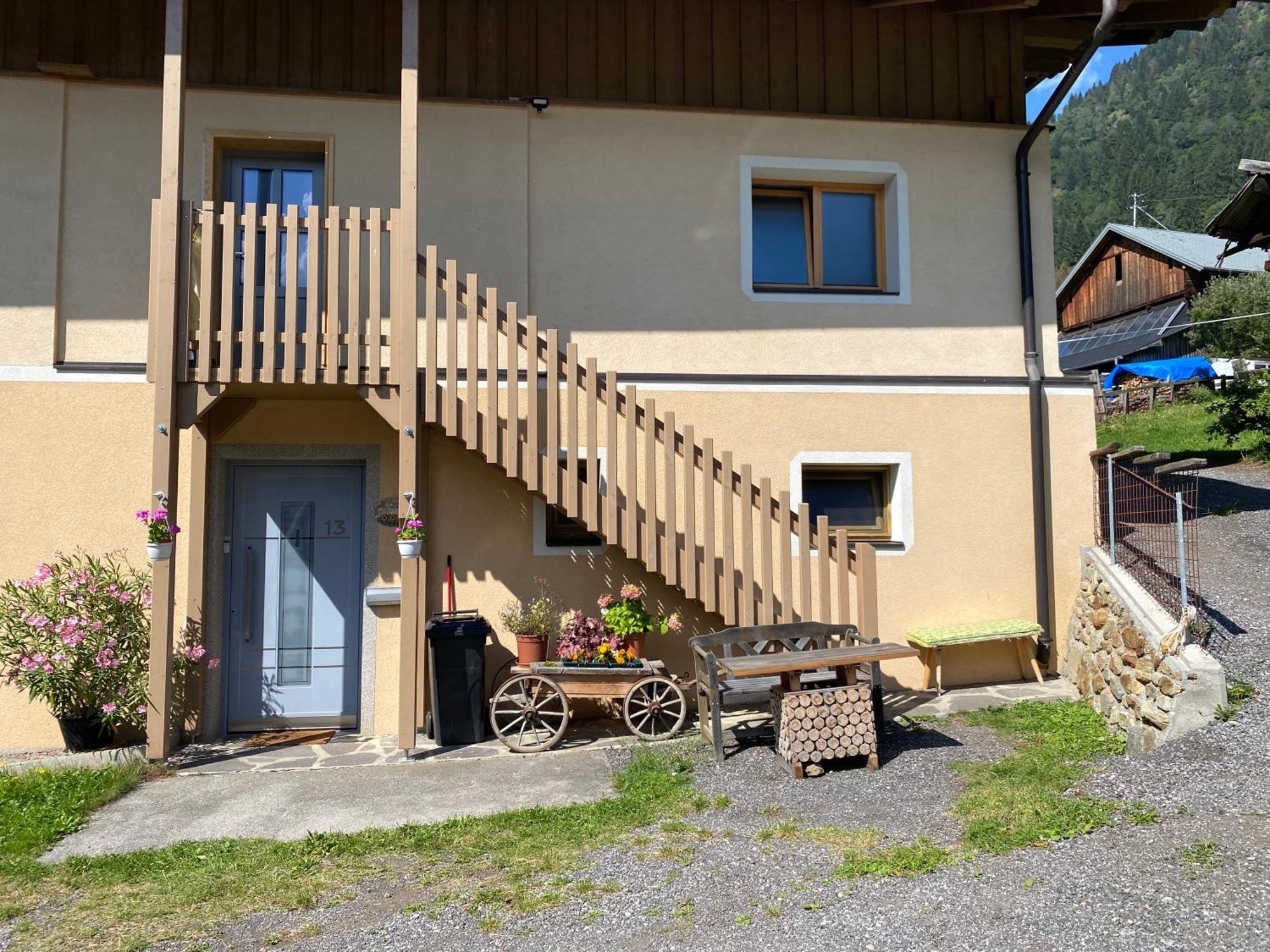 Sehr Geraeumige, Gemuetliche Familienunterkunft - Stofbauer